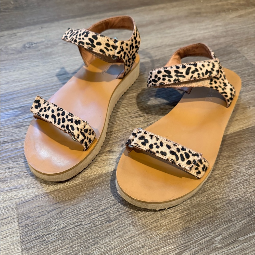 Madewell Brown Tan Sandals with Leopard Print Accents
